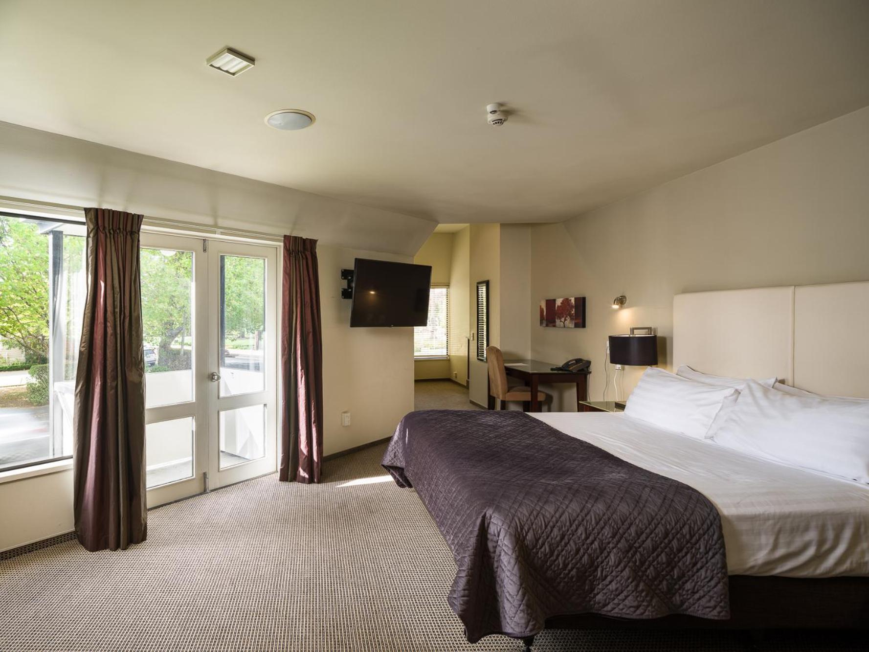 Carnmore Chateau Marlborough Blenheim Exterior foto A room at the hotel